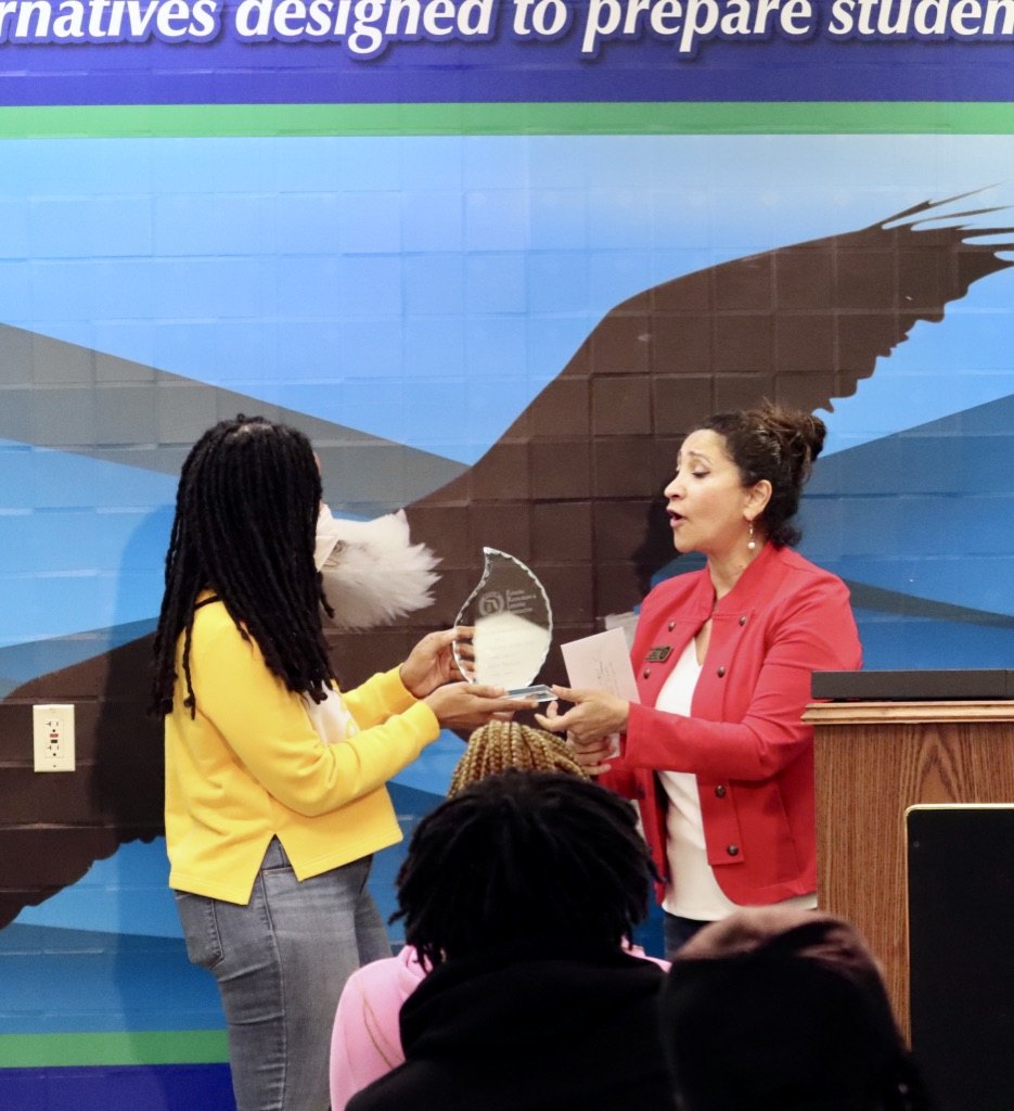 2022 Teacher Award & Presentation