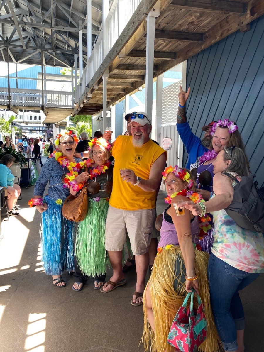 Craft-Beer-Fest-14-costumes